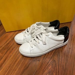 Vince leather slip on sneaker